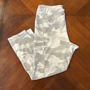 Cropped workout leggings